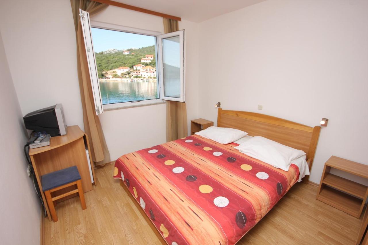 Apartments And Rooms By The Sea Zaglav, Dugi Otok - 8144 살리 외부 사진